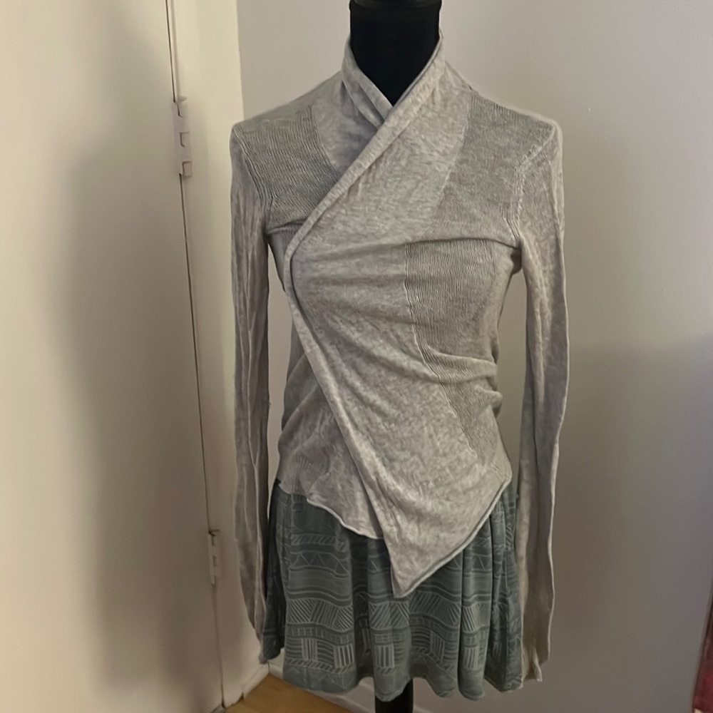 Gray Pure DKNY Long Sleeve Cardigan Sweater Size Medium